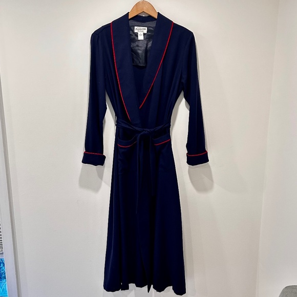 Vintage Pendleton Men's Flannel Robe - Navy with Red Trim - Small - Flaws - Picture 2 of 16